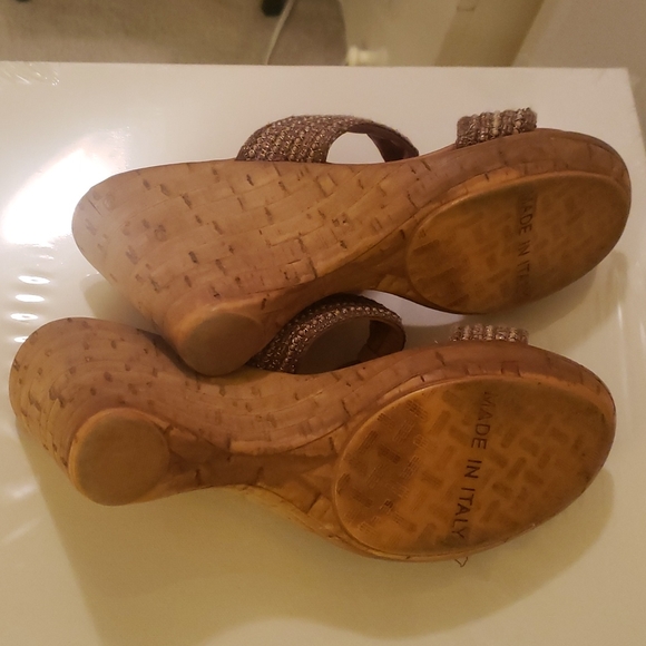COGNAC SANDAL STYLE WEDGE SHOE 3.5" high size 8.5 - Picture 5 of 6